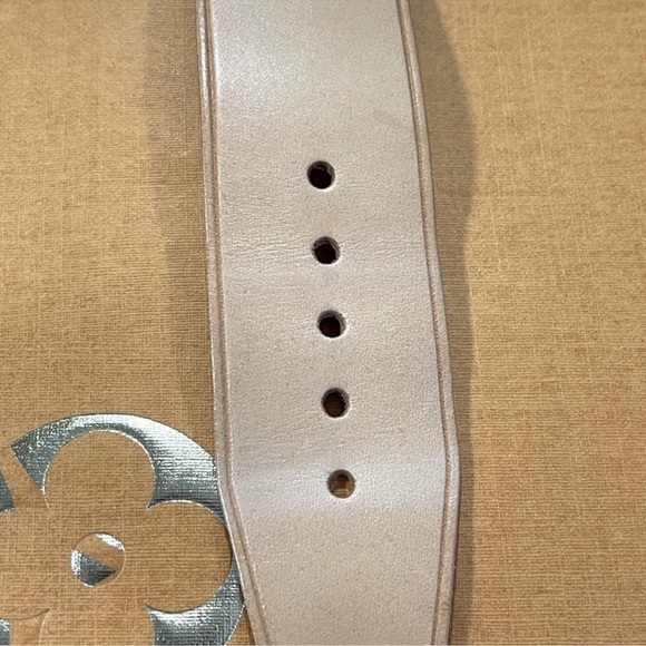 Louis Vuitton Poignet as a Bracelet - Picture 13 of 16